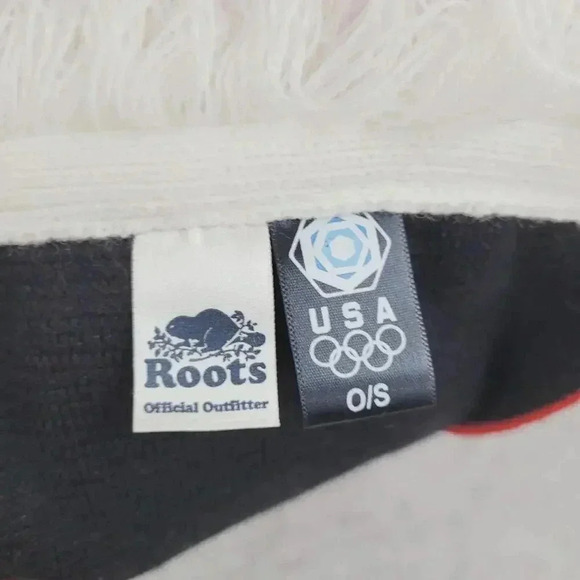 Roots USA Olympic Scarf Spell out Red White & Black 5" X 58" Fringe 29PT - Picture 5 of 8